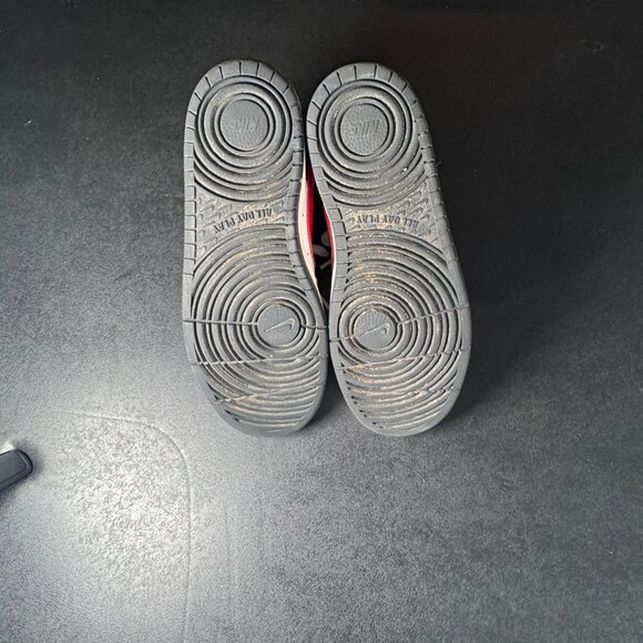 Nike Boys COURT BOROUGH MID 5 Youth CD 7782-110 White/University Red/Black Shoes - Picture 8 of 8